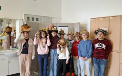 Priča jesenskog šešira / Mesél az őszi kalap